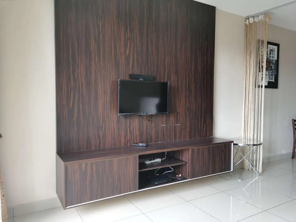 Ipoh Majestic R&C Homestay 2 & 3 アパート